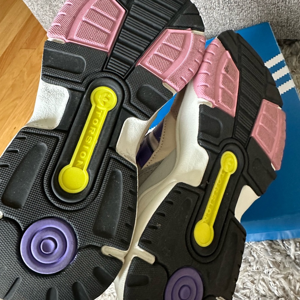 Adidas Retrophy great condition - Picture 6 of 7
